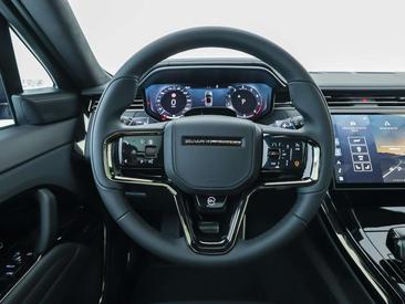 Land Rover Range Rover Sport Black 4.4 P635 SV — photo 9