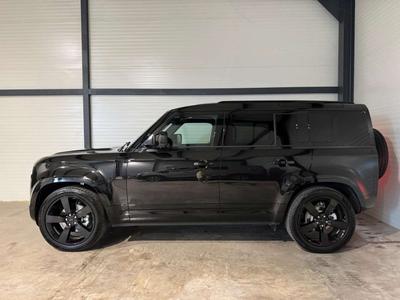 Land Rover Defender 110 X-Dynamic SE LUFT / 22" / AHK / BLACKPACK Noir