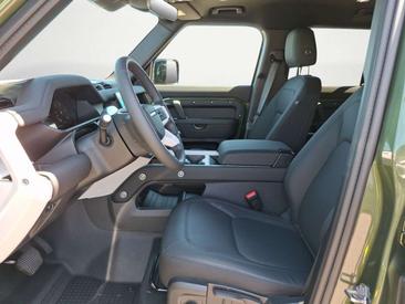 Land Rover Defender 110 D200 S EXPLORER PACK AHK WINTERPAKE — photo 7