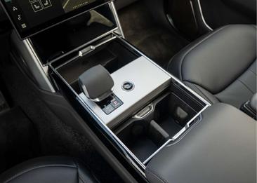 Land Rover Range Rover Autobiography P550e — photo 19