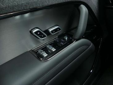 Land Rover Range Rover Sport P460e Dynamic SE — photo 36