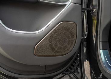 Land Rover Range Rover Autobiography P550e — photo 35