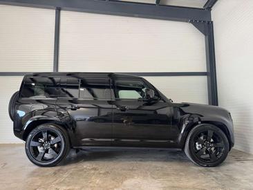 Land Rover Defender 110 X-Dynamic SE LUFT / 22" / AHK / BLACKPACK Noir — photo 6