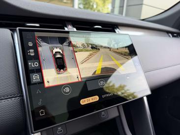 Land Rover Discovery Sport P270e Dynamic SE AWD Auto 25.5MY — photo 11