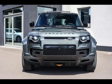 Land Rover Defender 110 OCTA EDITION ONE°FAROE GREEN°SATIN PPF V8 P635 — photo 3