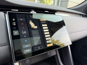Land Rover Discovery Sport P270e Dynamic SE AWD Auto 25.5MY — photo 13