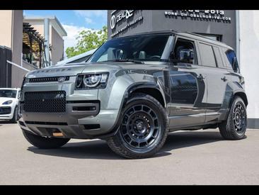 Land Rover Defender 110 OCTA EDITION ONE°FAROE GREEN°SATIN PPF V8 P635 — photo 4