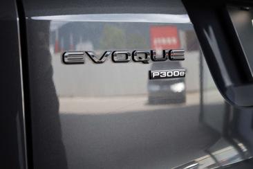 Land Rover Range Rover Evoque SE — photo 26
