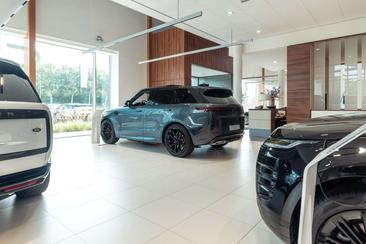 Land Rover Range Rover Sport P460e Dynamic HSE PHEV Vert — photo 38
