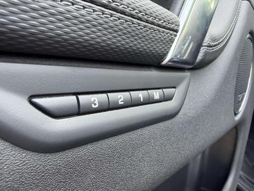 Land Rover Discovery Sport P270e Dynamic SE AWD Auto 25.5MY — photo 18