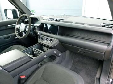 Land Rover Defender 90 V8 AHK Panorama ACC LED Gris — photo 17