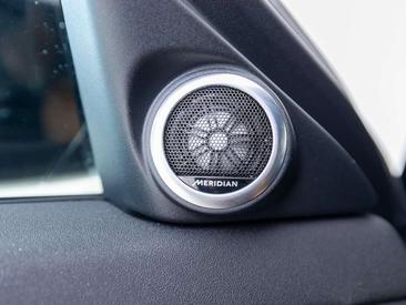 Land Rover Range Rover Evoque P270e PHEV AWD SE Dynamic Edition Cold Climate — photo 11