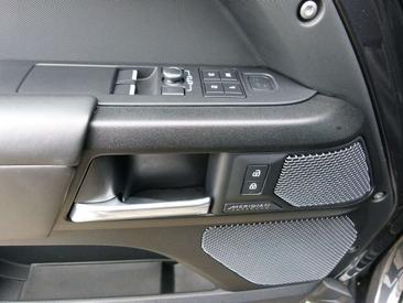 Land Rover Defender 90 V8 AHK Panorama ACC LED Gris — photo 20