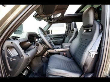 Land Rover Defender 110 OCTA EDITION ONE°FAROE GREEN°SATIN PPF V8 P635 — photo 11