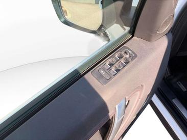 Land Rover Discovery Sport R-Dynamic S 2.0 Si4 200 CV AWD Auto — photo 17