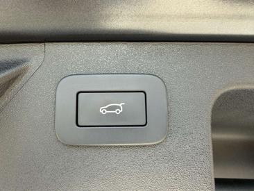 Land Rover Discovery Sport P270e Dynamic SE AWD Auto 25.5MY — photo 30