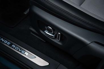 Land Rover Range Rover Evoque AUTOBIOGRAPHY/ KOMFORT / WINTER / AHK / MERIDIAN — photo 14