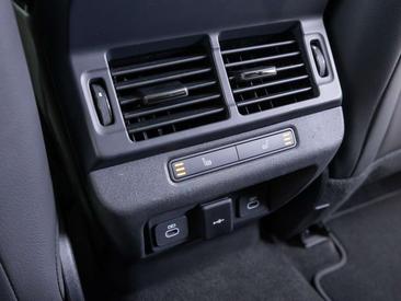 Land Rover Range Rover Evoque P270e PHEV AWD SE Dynamic Edition Cold Climate — photo 22