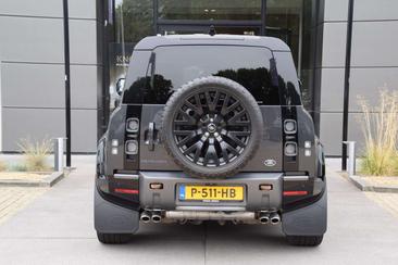 Land Rover Defender 110 P525 110 V8 Gris — photo 9