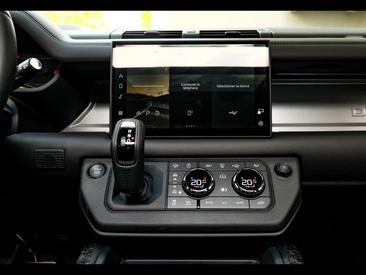 Land Rover Defender 110 OCTA EDITION ONE°FAROE GREEN°SATIN PPF V8 P635 — photo 22