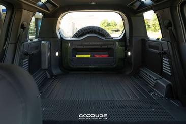 Land Rover Defender 110 URBAN 3.0 D MHEV D200 — photo 17