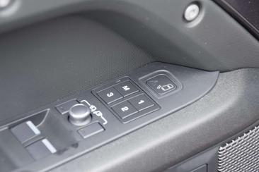 Land Rover Defender 110 P525 110 V8 Gris — photo 20