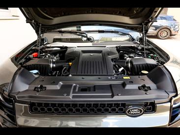 Land Rover Defender 110 OCTA EDITION ONE°FAROE GREEN°SATIN PPF V8 P635 — photo 24