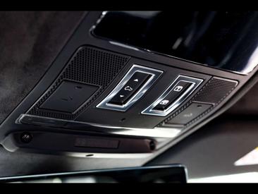 Land Rover Defender 110 OCTA EDITION ONE°FAROE GREEN°SATIN PPF V8 P635 — photo 26