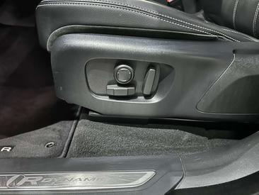 Land Rover Range Rover Velar R-Dynamic SE /PANORA /HEAD-UP Noir — photo 16