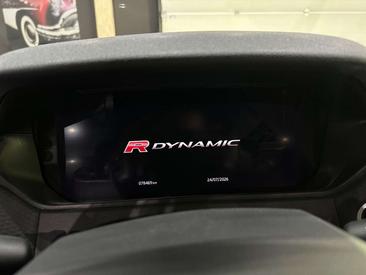 Land Rover Range Rover Velar R-Dynamic SE /PANORA /HEAD-UP Noir — photo 21
