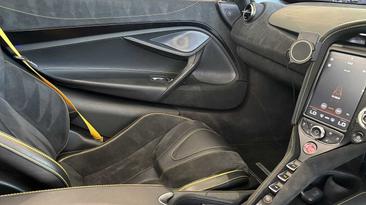 McLaren 720S — photo 15