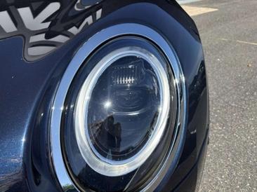 Mini Cooper E — photo 5