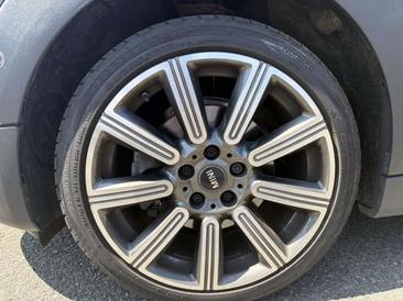 Mini Cooper E — photo 6