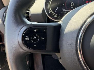 Mini Cooper E — photo 12