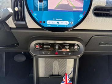 Mini Cabrio Favoured Cooper — photo 11