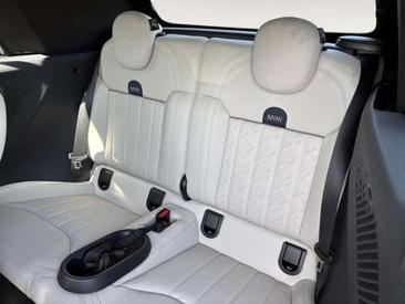 Mini Cabrio Favoured Cooper — photo 13