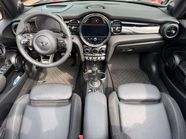 Mini Cabrio John Cooper Works — photo 9