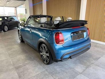 Mini Cabrio COOPER — photo 3