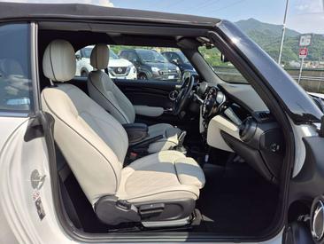 Mini Cabrio JCW Cooper — photo 12