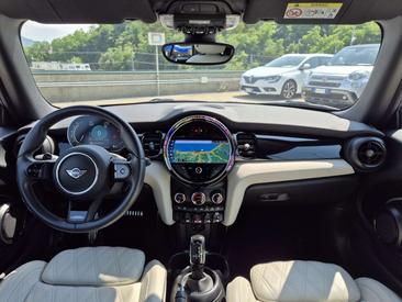 Mini Cabrio JCW Cooper — photo 17