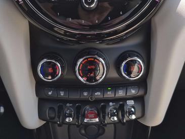 Mini Cabrio JCW Cooper — photo 20