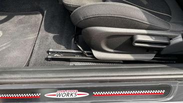 Mini Cooper JCW S — photo 10