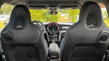 Mini Cooper JCW S — photo 12
