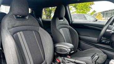 Mini Cooper JCW S — photo 14
