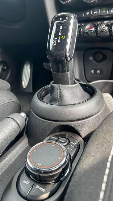 Mini Cooper JCW S — photo 15