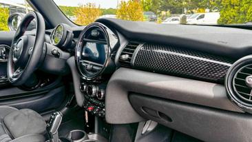 Mini Cooper JCW S — photo 16