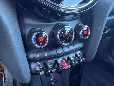 Mini Cabrio Sidewalk Cooper — photo 13