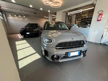 Mini Countryman Essential Cooper SE — photo 2