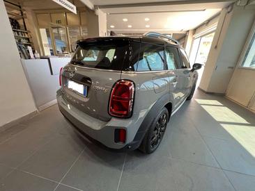 Mini Countryman Essential Cooper SE — photo 3