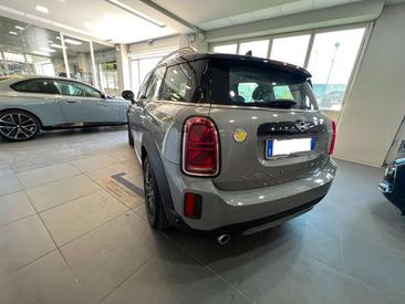 Mini Countryman Essential Cooper SE — photo 4